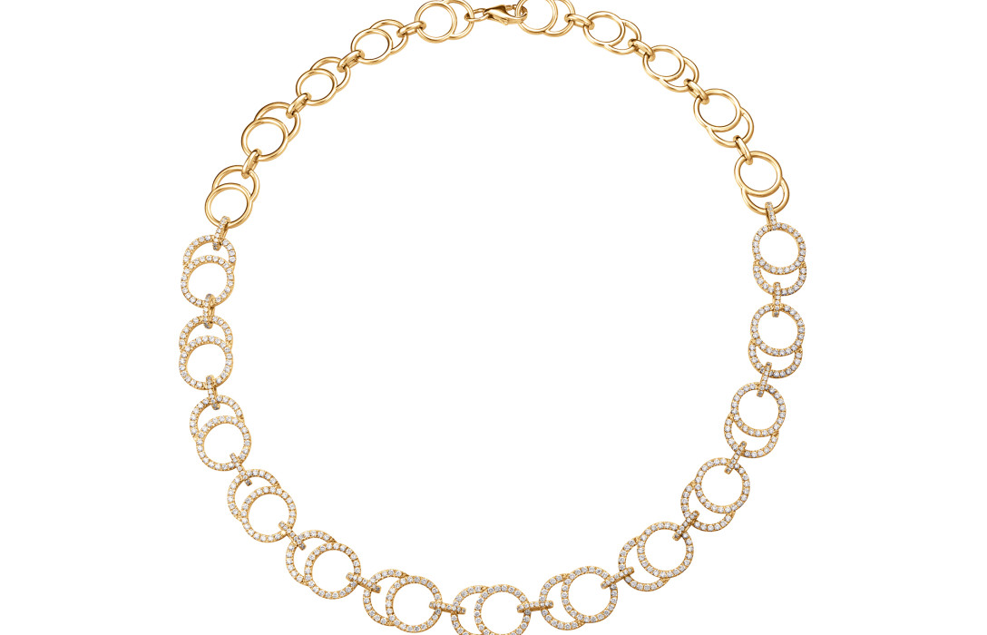 Collier CELESTE pavé en or jaune 18K - Porté - Courbet - Courbet