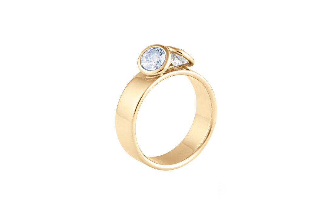 Bague 2 Courbet - Or jaune 18K (7,00g), 2 diamants (1 bleu) 1ct - Courbet