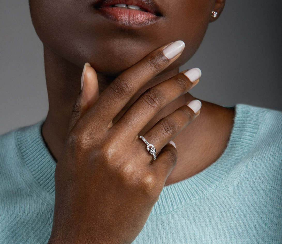 Bague CO demi pavée - Or blanc 18K, diamants synthétiques - Vue 4